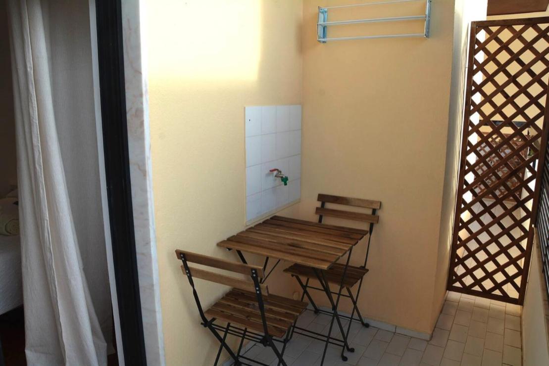 Blife Chelsya Private Rooms Faro Exterior photo